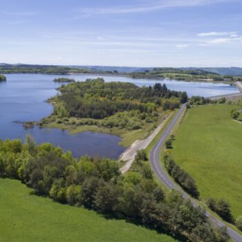 Hotel L'Auberge fleurie lac de barrage
